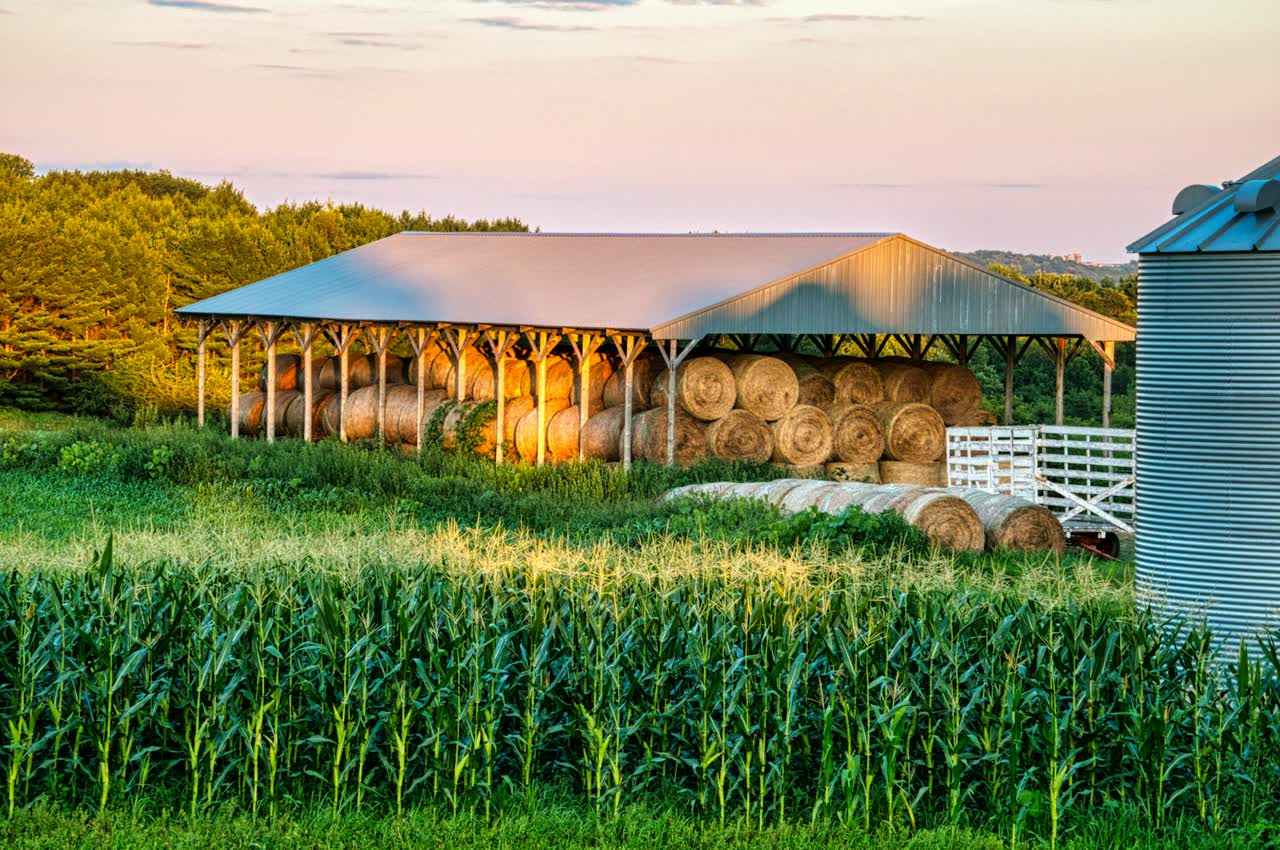 Phil & Dawn's Nebraska Hay Farm: $1.35M Tax Deferred via DST